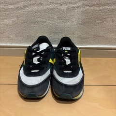 プーマ　スニーカー 16cm　の画像