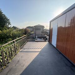 製品保証アリで長くお使い頂けます コスパ最強 ２階建３連結 現地組立式プレハブハウス 新品オーダー品 実物確認可能 全国OKの画像