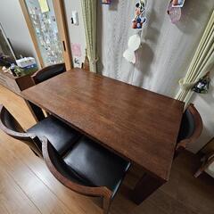 ダイニングテーブル&イス4脚セット