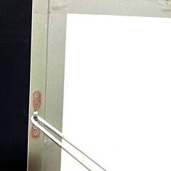 【R249】箱入り/額縁/壁飾り/白枠/ユリ/絵/長方形/50×104/額装/木製/額縁フレーム/白額/欠けあり/中古/現状品の画像