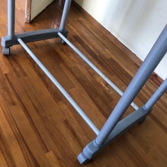 ハンガーラックの画像