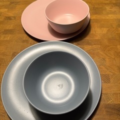 IKEA グレー・ピンク食器 皿・ボウルセット