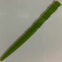 使い捨てプラスチック製の竹ようじ(中古)×16本の画像