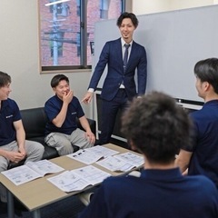 〈事務未経験歓迎〉若年層が活躍中✨笑顔が絶えない職場の画像