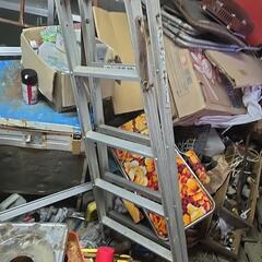 脚立     ガレッジセール早い者勝ち 取り置き不可 売り切れゴメン 