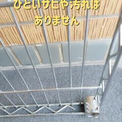 🧰【スチール棚用 メタルシェルフ パーツ】🧰
サイズ：約94cm × 45cm
倉庫保管品の画像