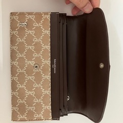 Roberta di Camerino ロベルタ ディ カメリーノ　長財布の画像