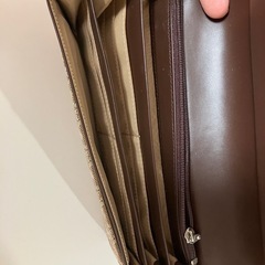 Roberta di Camerino ロベルタ ディ カメリーノ　長財布の画像