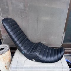 ゼファー400 三段シートの画像