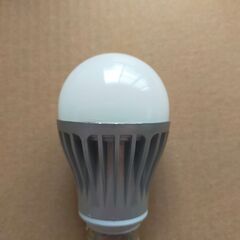LED電球 まとめて7個（オーム電機＆東芝）の画像