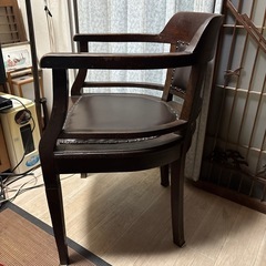 アンティーク椅子の画像