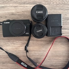 Canon EOS M100 