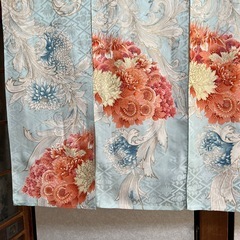 着物、振袖リメイク、暖簾、お部屋のオシャレ、横〜111–丈〜78!
の画像