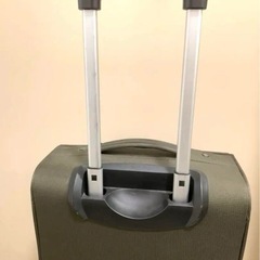 【綺麗】機内持ち込みサイズ モスグリーン ナイロン製キャリーケース★訳有特価★の画像