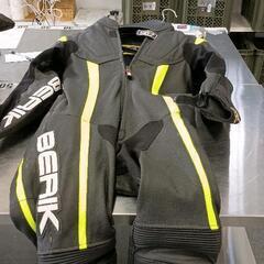 0611-060 BERIK　レーシングスーツ