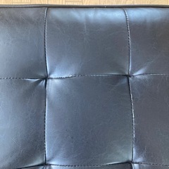 LOWYA 革ソファ オットマンの画像