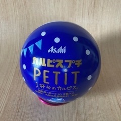 丸い缶