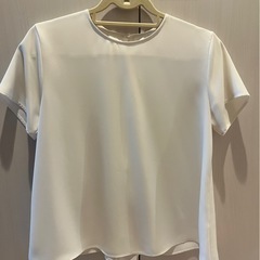 美品　ユニクロ　ブラウスの画像