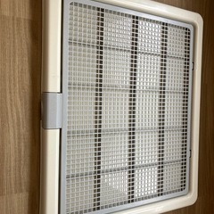 【犬用トイレトレー、食器】
