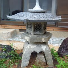 雪見灯篭1基の画像