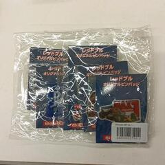 0611-114 レッドブル　オリジナルピンバッジセット