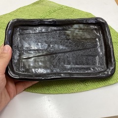 【美品】黒い角皿