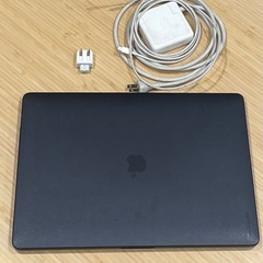 MacBook Pro 16 インチ (2019) シルバー -...