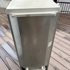 シャープ　冷蔵庫
の画像