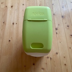 Aprica (アップリカ) 紙おむつ処理ポット におわなくてポイ 消臭タイプ 本体 グリーンの画像