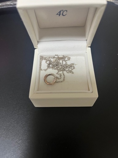 価格要相談　4℃ ネックレス