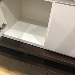 【軽トラック貸出サービス有】キッチンカウンター　伸縮式　引き出し付き　棚板１つ欠品　ホワイト　の画像
