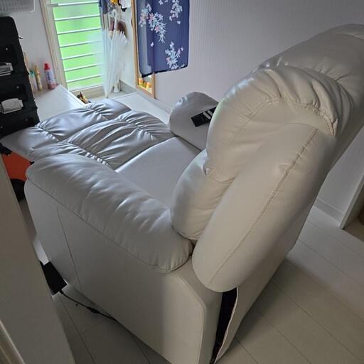 電動ネイルチェア(¥67,486 で購入)