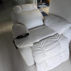 電動ネイルチェア(¥67,486 で購入)