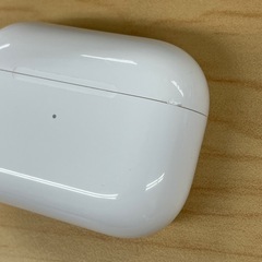  美品 AirPods Pro 2021　第一世代MagSafe対応MLWK3J/A イヤホン  の画像
