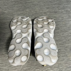 NIKE サンダル23センチ　カーキ色　美品のため値下げしません。の画像