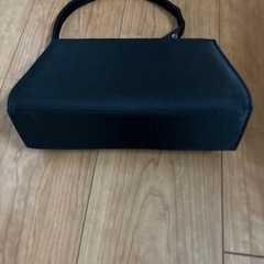フォーマル　黒　バック の画像