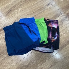 ショートパンツSサイズ４点セットの画像