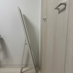 白枠スタンドミラー（姿見）の画像