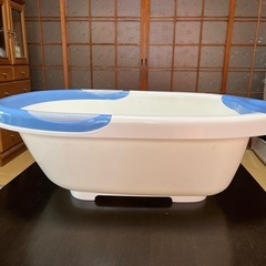 【Disney】ディズニーベビー　沐浴用ベビーバス　赤ちゃんのお風呂　ブルー　ベビーミッキーあんどミニー　ピジョンの温度計付きの画像