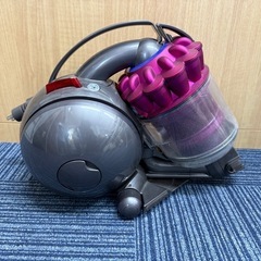 ◎《商談中》Dyson ダイソン掃除機 動作確認済オプションパーツてんこ盛り 激安早い者勝ちの画像