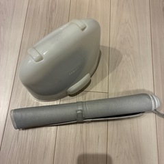 TOSHIBA アイロン　2017年製