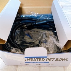 新品未使用！！ペット用水やり器　犬用猫用　小動物用　保温ペットボウル ぶら下げ式加熱ボウルの画像