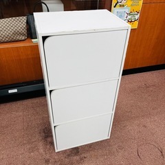 【激安】扉付きカラーボックス