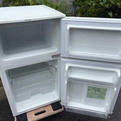 2016年式90L冷蔵庫の画像