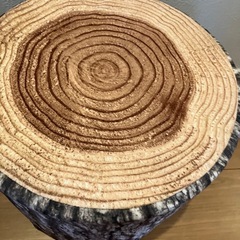 切り株　イスの画像