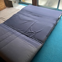 ソファーベッドの画像