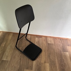 スタンディングチェア