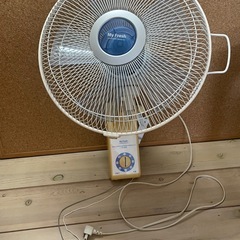 壁掛け　扇風機