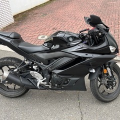 YZF-R25  マットブラックの画像
