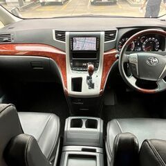 広い車内♪格好良いグレーのヴェルファイア(-ω-)/の画像